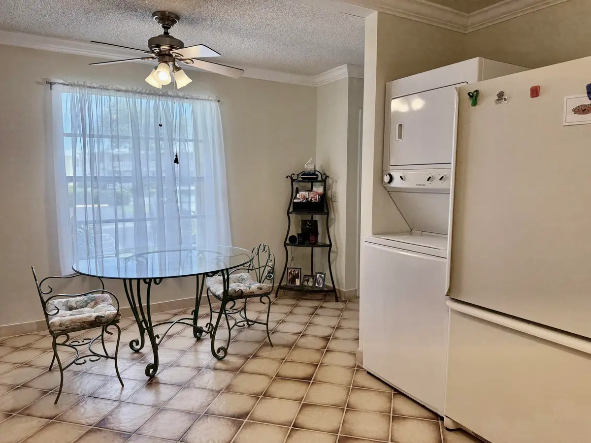 EAT IN KITCHEN at 1660 NW 20th Avenue 101, Delray Beach