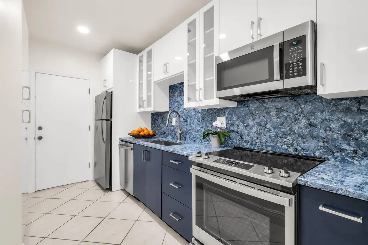 golden arrow11 at 299 SW 7th Street 106, Boca Raton
