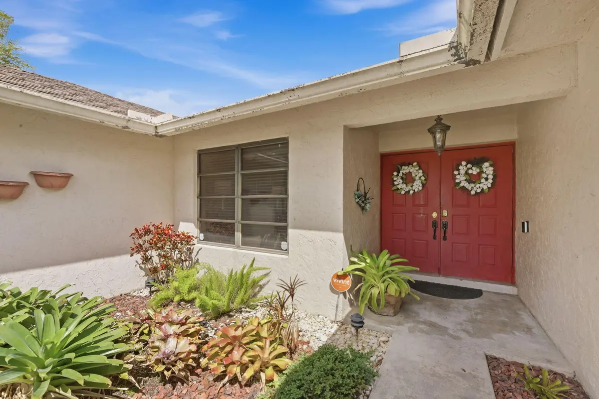 46-web-or-mls-DON05670 at 8001 NW 53rd Court, Lauderhill