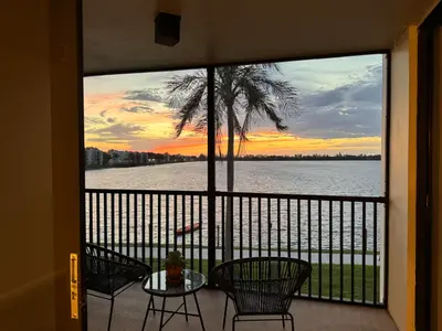 112 Lake Emerald Drive 204, Oakland Park – sold