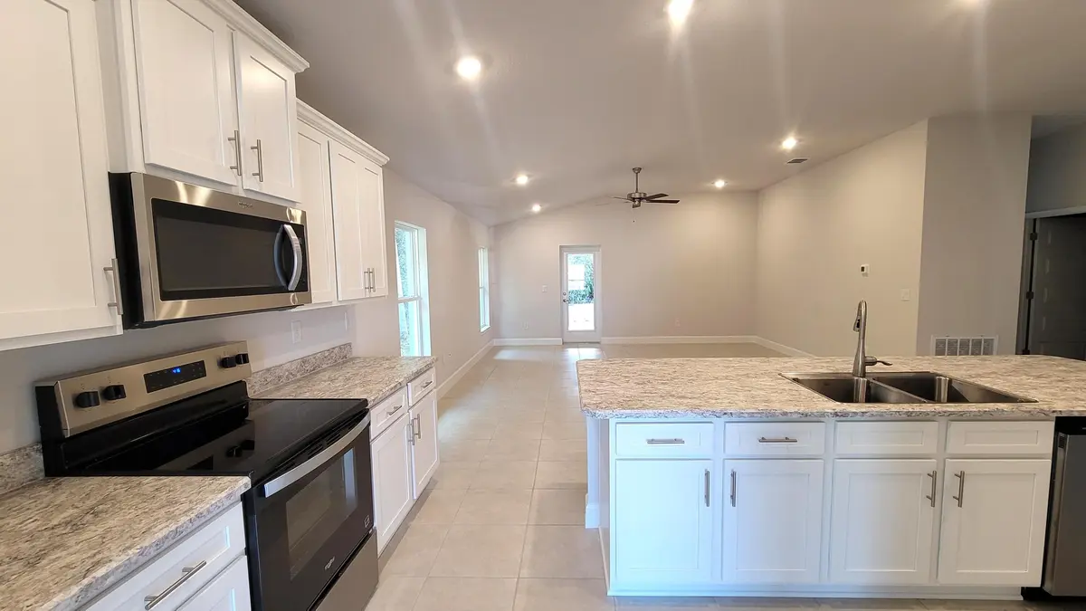 Kitchen at 5739 Waterstone Boulevard, Fort Pierce