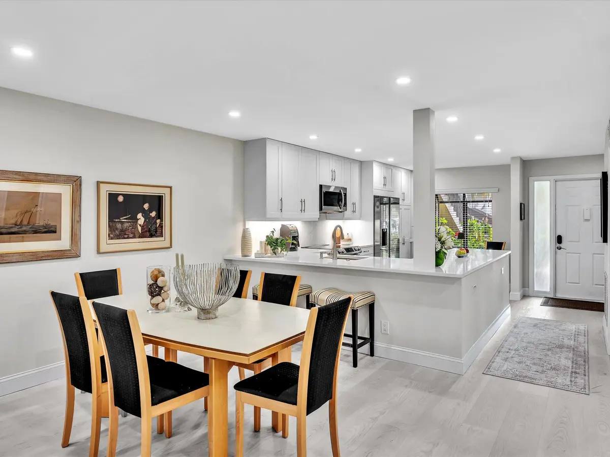 19-FPP00156 at 5056 Oakhill Lane 815, Delray Beach