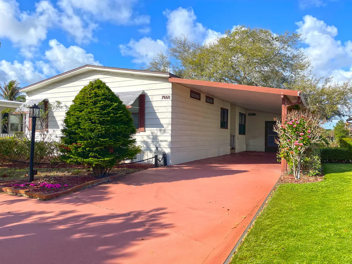 exterior at 7660 SE Shenandoah Drive, Hobe Sound