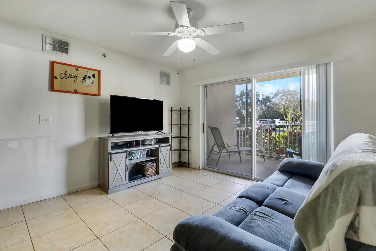 House-21 at 181 SW Palm Drive 103, Port St. Lucie