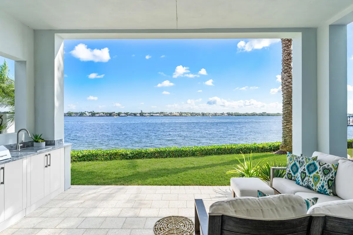 100 Water Club Patio at 100 Water Club Court, North Palm Beach