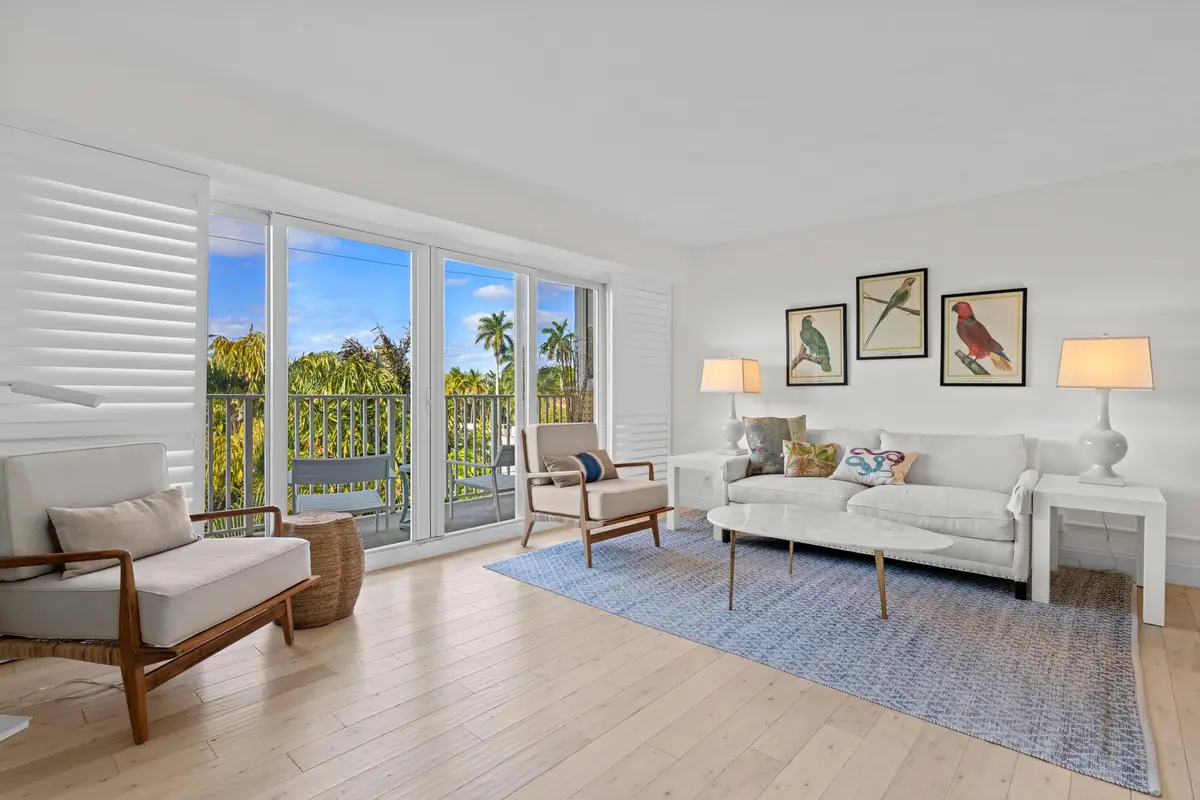 223 Atlantic Avenue 4e, Palm Beach, FL – photo 2