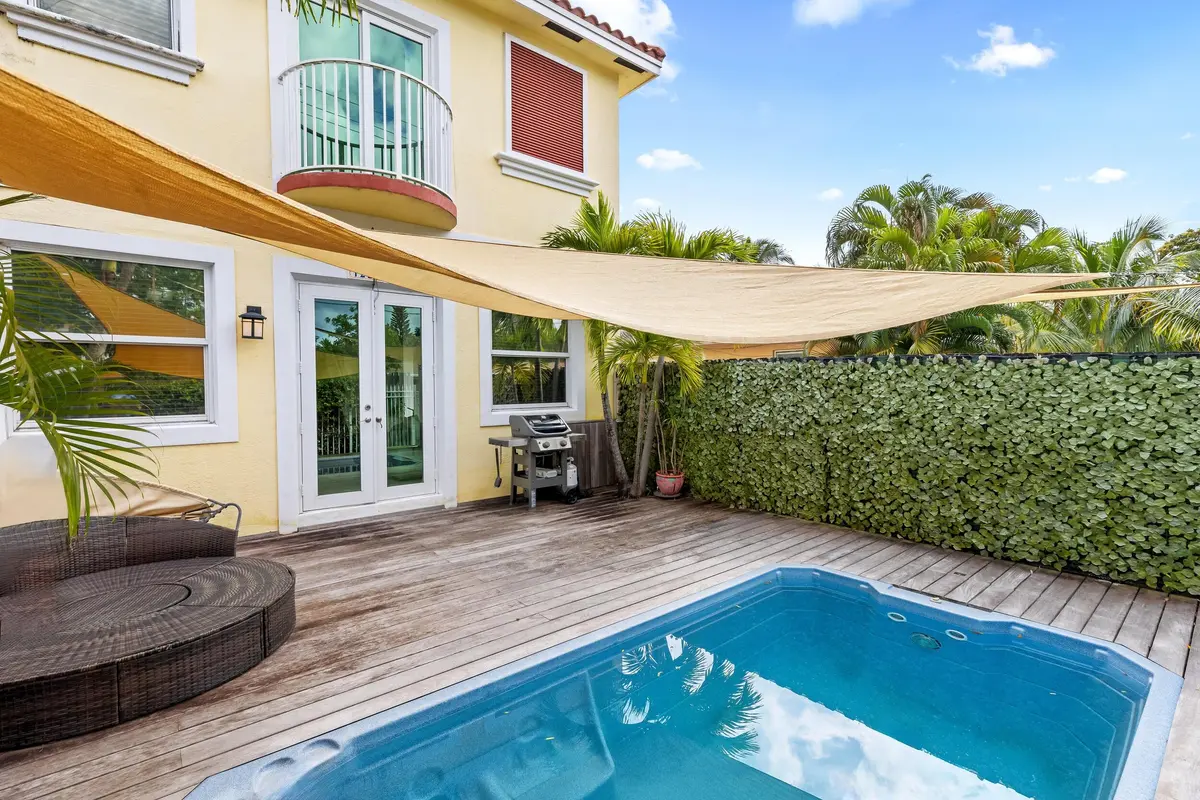 Pool Area 3 at 1222 NE 18th Avenue 1, Fort Lauderdale