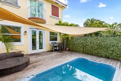 1222 NE 18th Avenue 1, Fort Lauderdale – sold