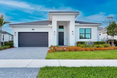 2293 SE Canopy Cove Lane, Port St. Lucie – Single Family Residence for sale