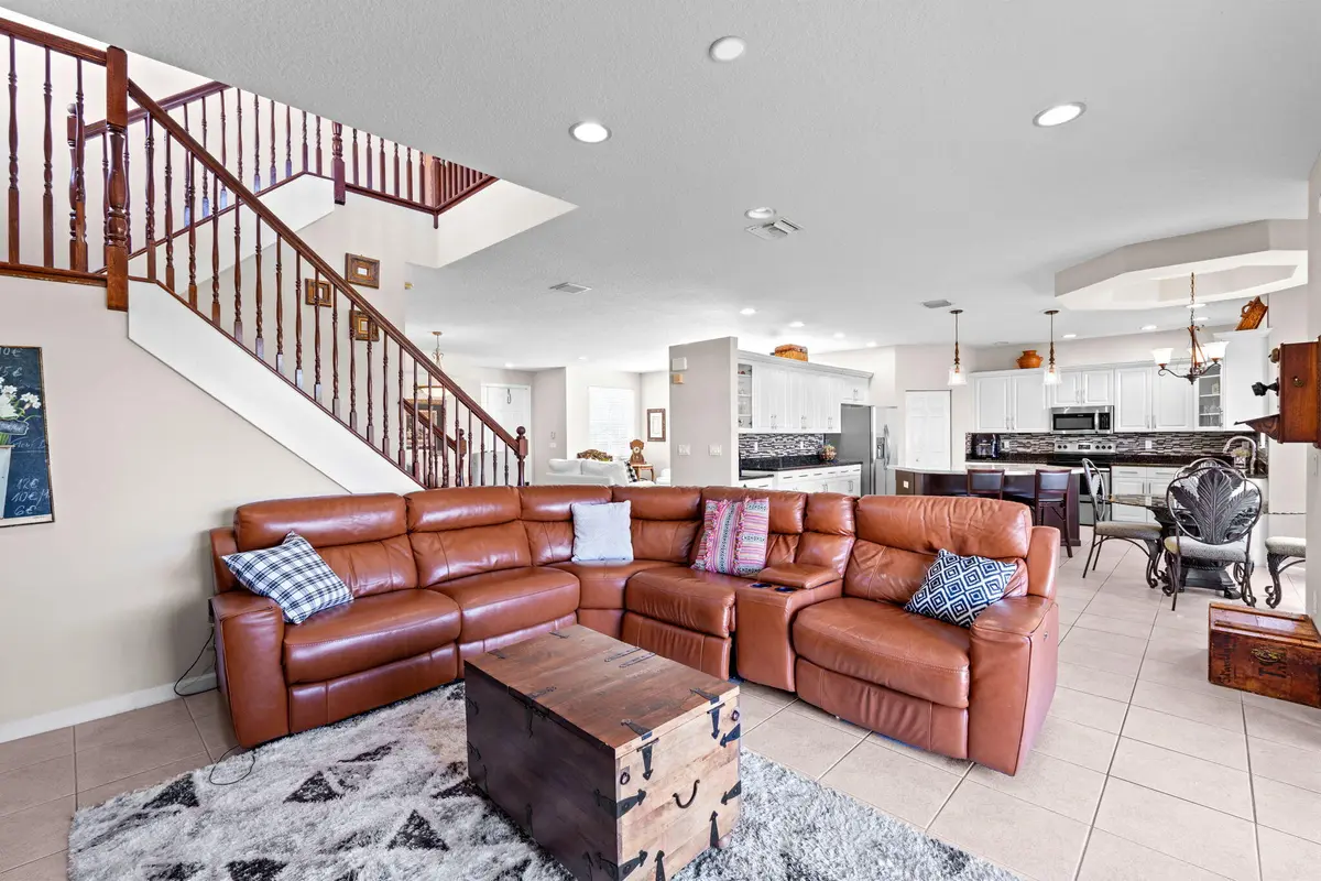 12-web-or-mls-A7401616-Editar copia (2) at 2371 Waburton Terrace, Wellington