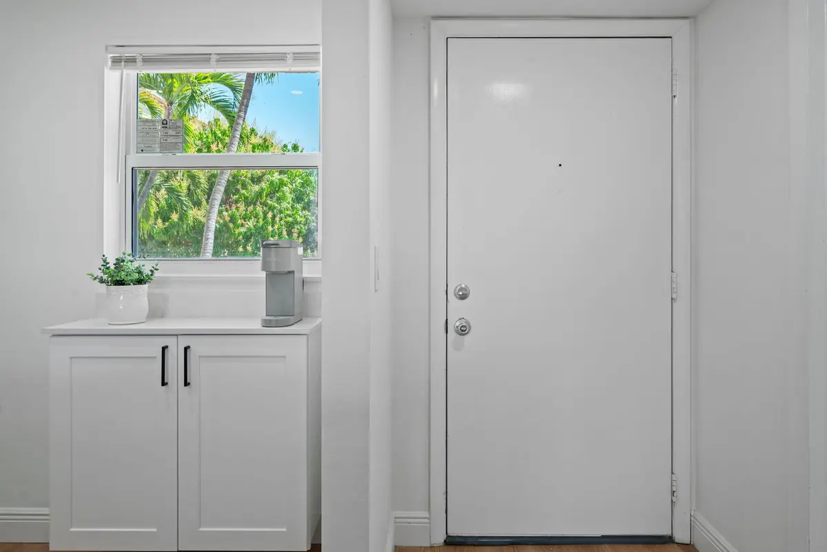6-web-or-mls-230-ne-26th-ave-216 at 230 NE 26th Avenue 2160, Boynton Beach