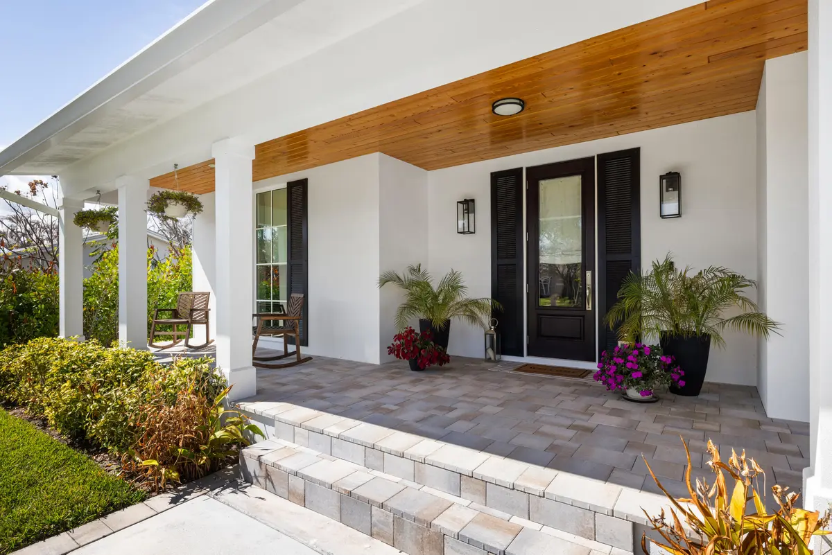 3_et6a9430 at 5169 SE Horseshoe Point Road, Stuart