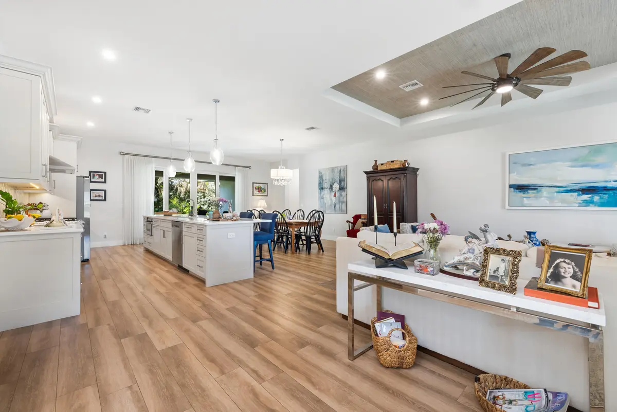 5_et6a9286 at 5169 SE Horseshoe Point Road, Stuart