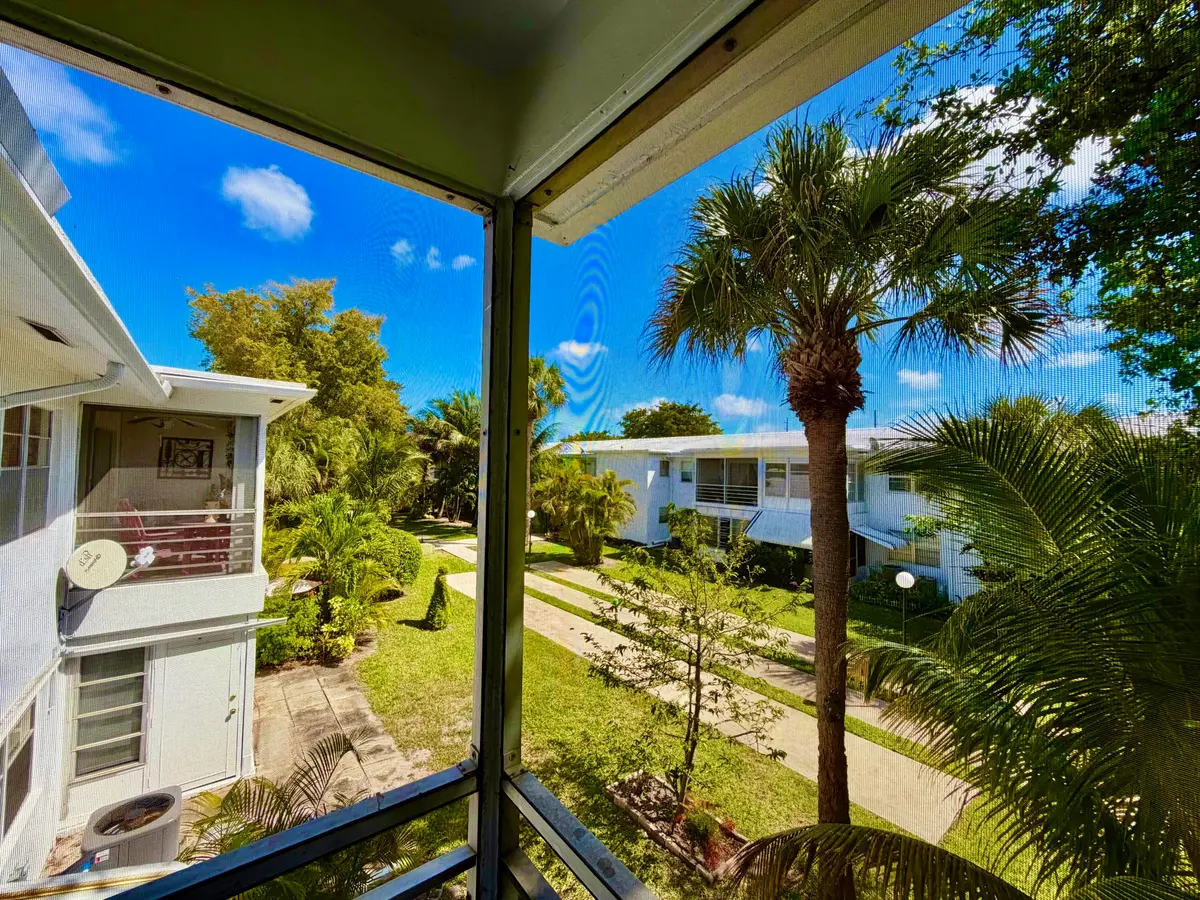 IMG_8801 at 2551 W Golf Boulevard 204, Pompano Beach