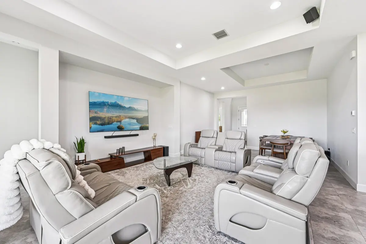 7-web-or-mls-Lacebark Ln-S1203-007 at 14148 Lacebark Lane, Westlake
