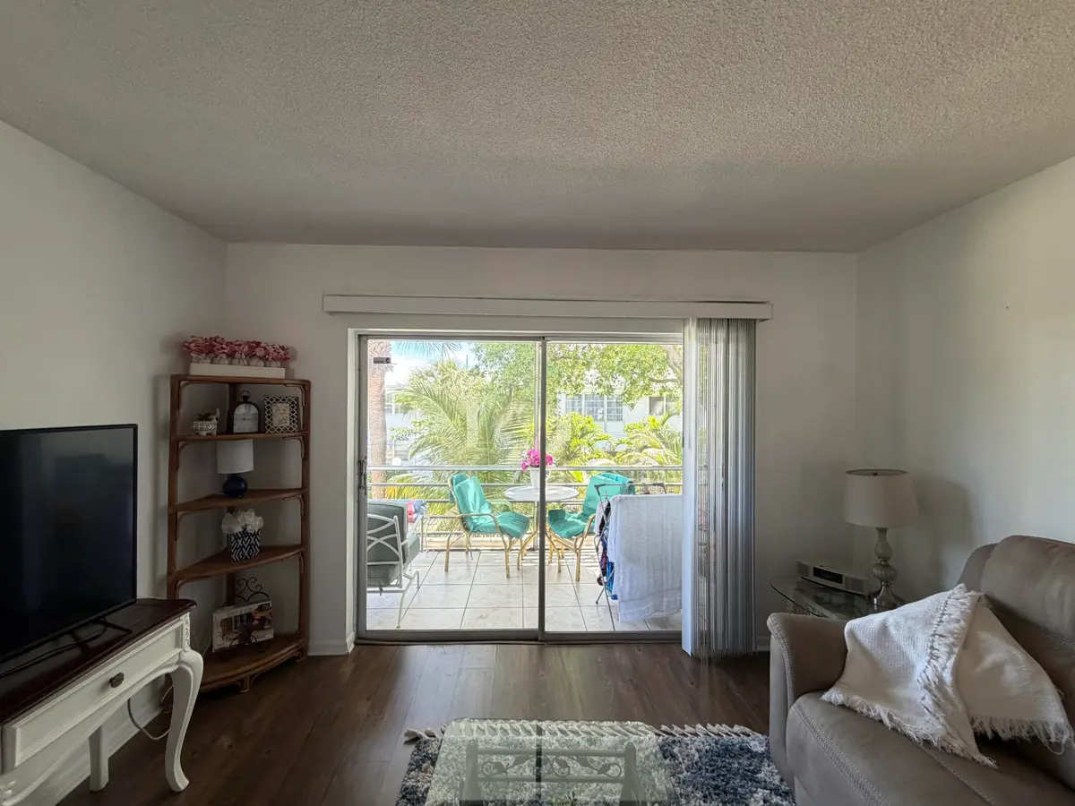 IMG_8798 at 2551 W Golf Boulevard 204, Pompano Beach