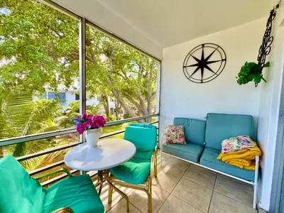 2551 W Golf Boulevard 204, Pompano Beach – Condominium for sale