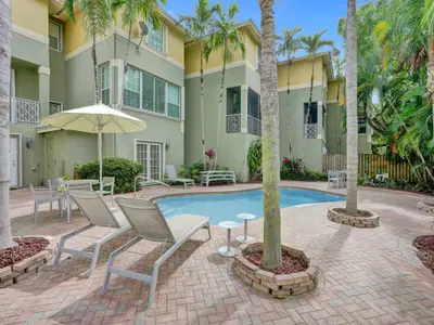 1210 W Las Olas Boulevard, Fort Lauderdale – sold