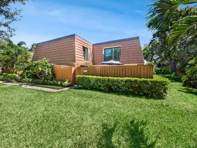 2429 24th Court, Jupiter – sold