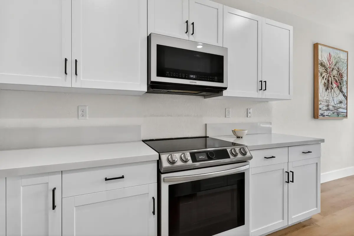 16-web-or-mls-8H3A7971 at 3234 W 100th Terrace, Hialeah