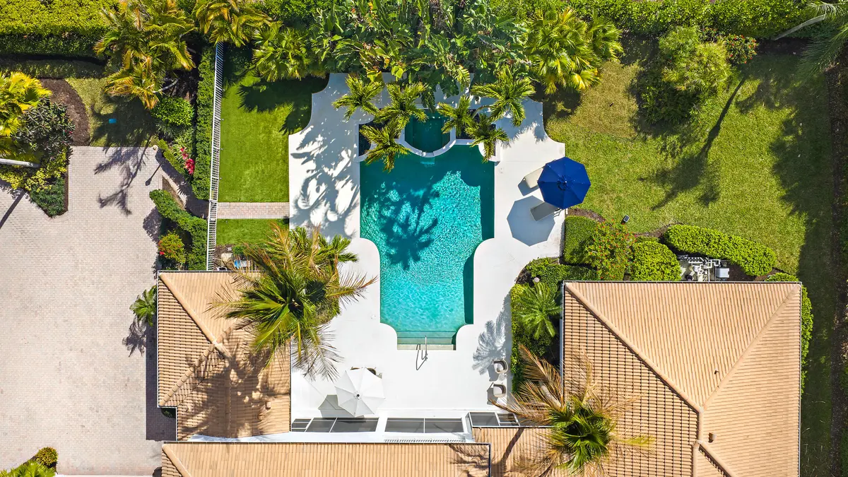 Aerial at 325 Eagle Drive, Jupiter