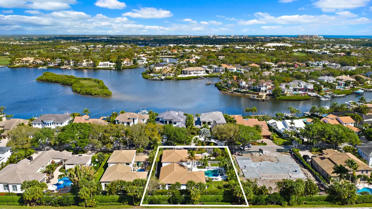 Aerial at 325 Eagle Drive, Jupiter