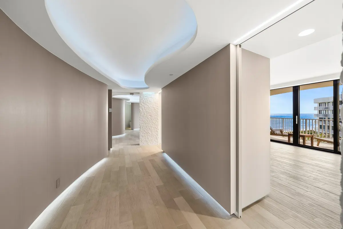Gallery Corridor at 3360 S Ocean Boulevard 5f-i, Palm Beach
