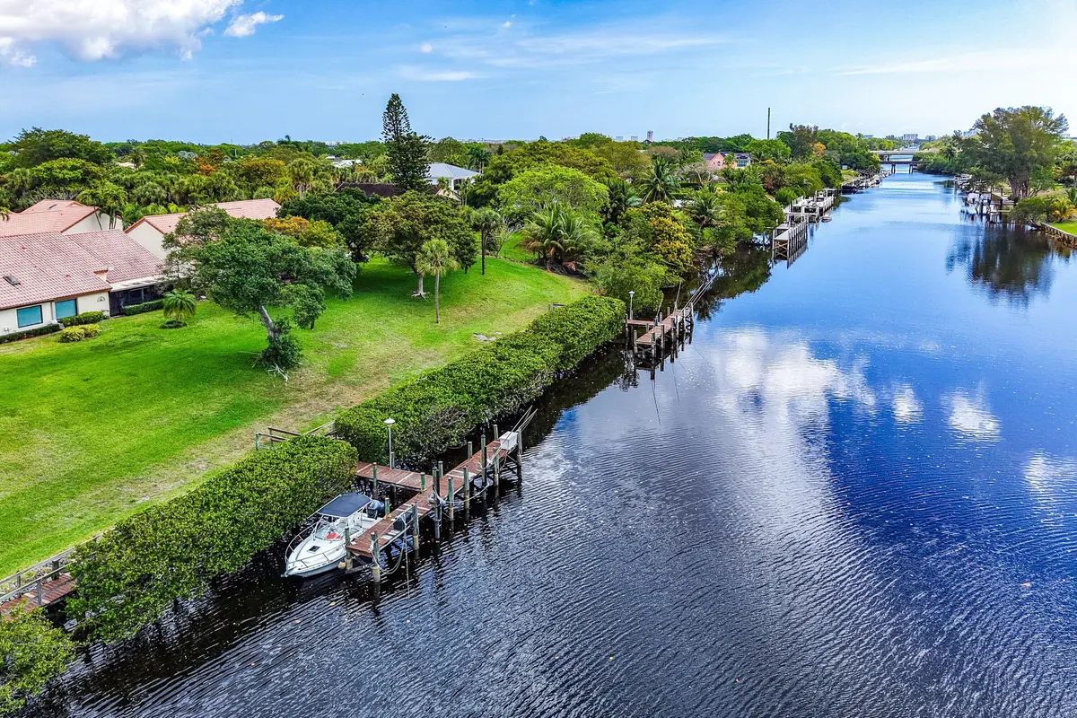 docks at 23373 Water Circle, Boca Raton