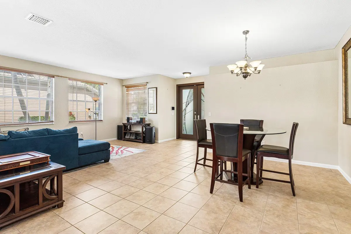 ENTRY at 2015 Reston Circle, Royal Palm Beach