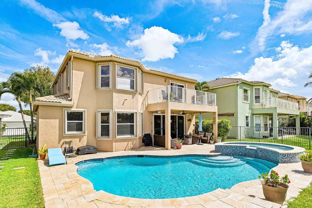 BACK at 2015 Reston Circle, Royal Palm Beach