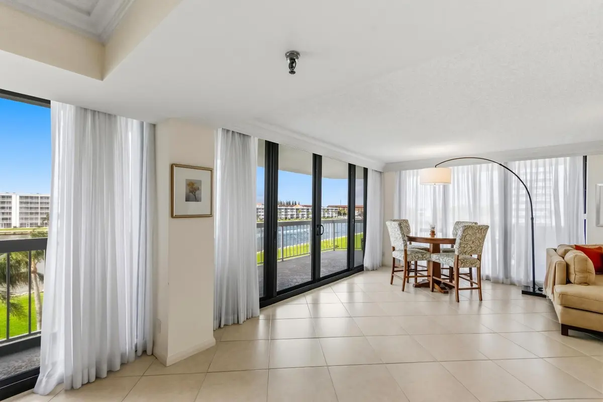 Living Space at 115 Lakeshore Drive 448, North Palm Beach
