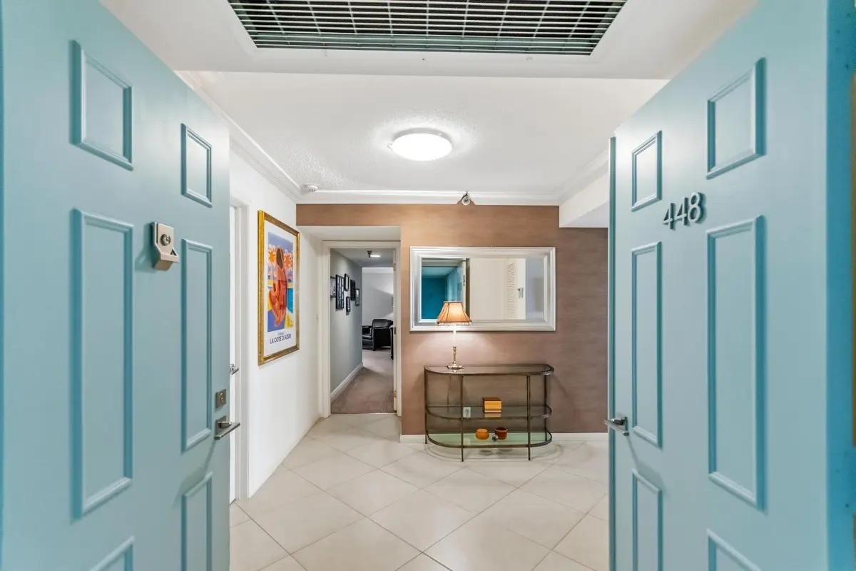 Foyer Entry at 115 Lakeshore Drive 448, North Palm Beach