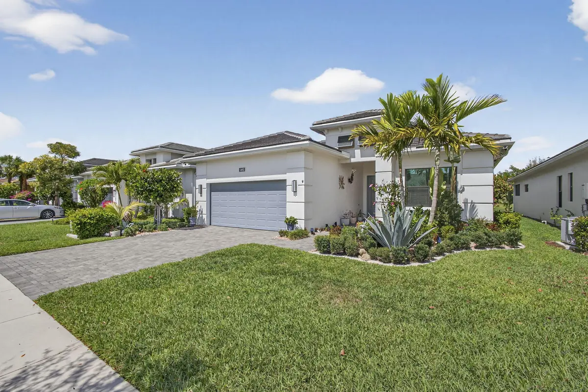 5492 St Armands Way, West Lake, FL at 5492 St Armands Way, Westlake