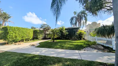 1626 Tyler Street, Hollywood – Single Family Residence for sale