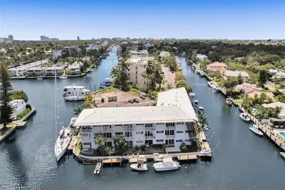 535 Hendricks Isle 209, Fort Lauderdale – Condominium for sale