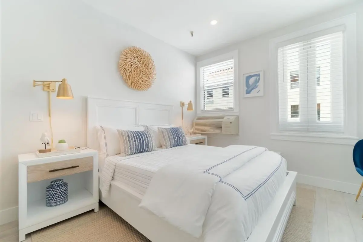 Studio Bedroom at 235 Sunrise Avenue Unit 2016, Palm Beach