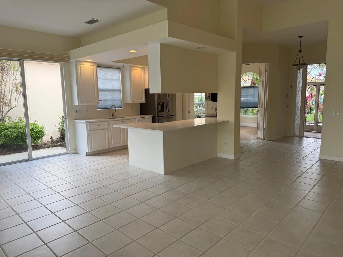 Kitchen at 2541 Kittbuck Way, West Palm Beach