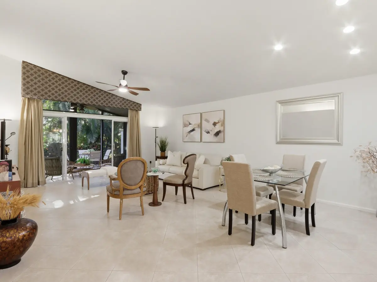 Dining/Living at 11184 Ihilani Way, Boynton Beach