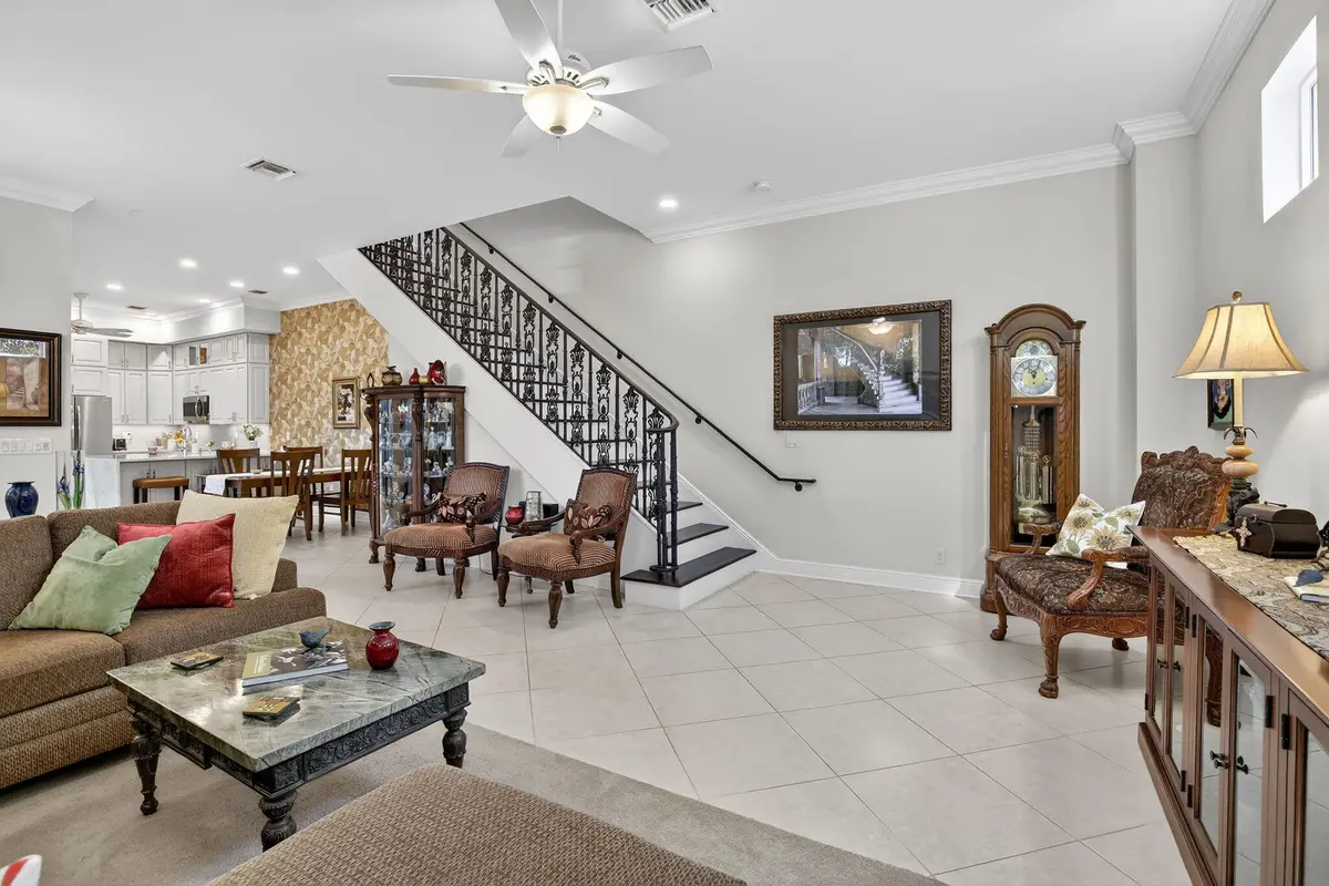12-web-or-mls-_A7A5088 at 1508 SE 2nd Court B, Fort Lauderdale