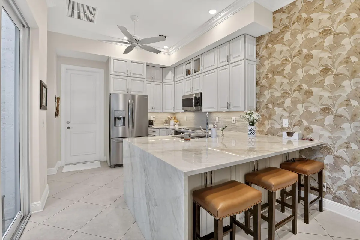 16-web-or-mls-_A7A5108 at 1508 SE 2nd Court B, Fort Lauderdale