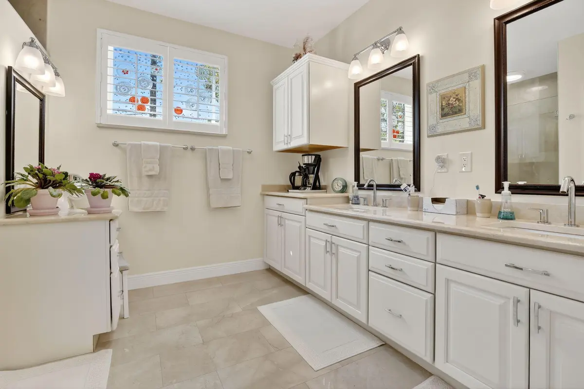 29-web-or-mls-_A7A5188 at 1508 SE 2nd Court B, Fort Lauderdale