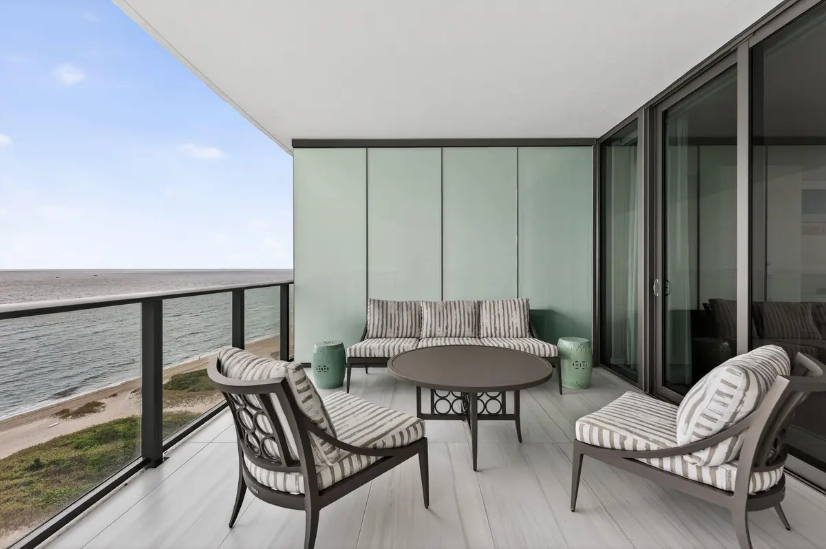 34-web-or-mls-DSC05001 at 1116 N Ocean Boulevard 1204, Pompano Beach
