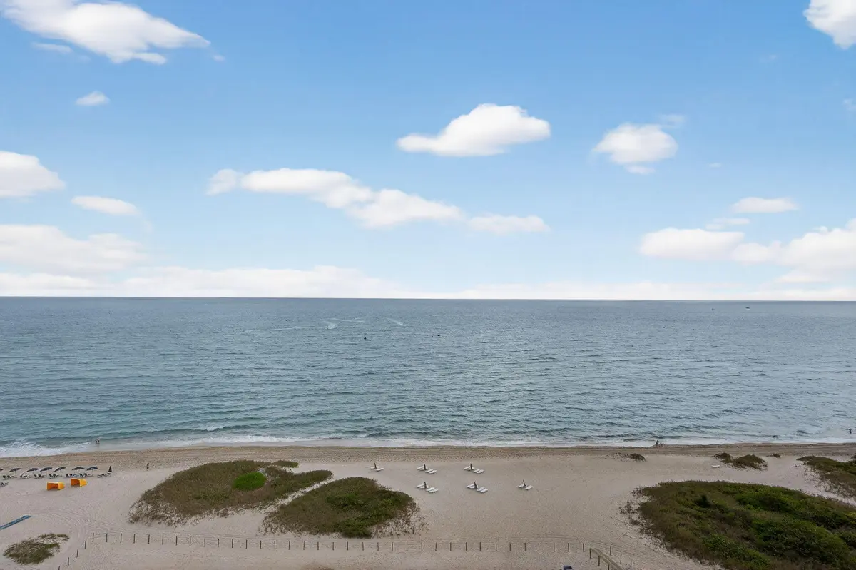 30-web-or-mls-DSC04981 at 1116 N Ocean Boulevard 1204, Pompano Beach