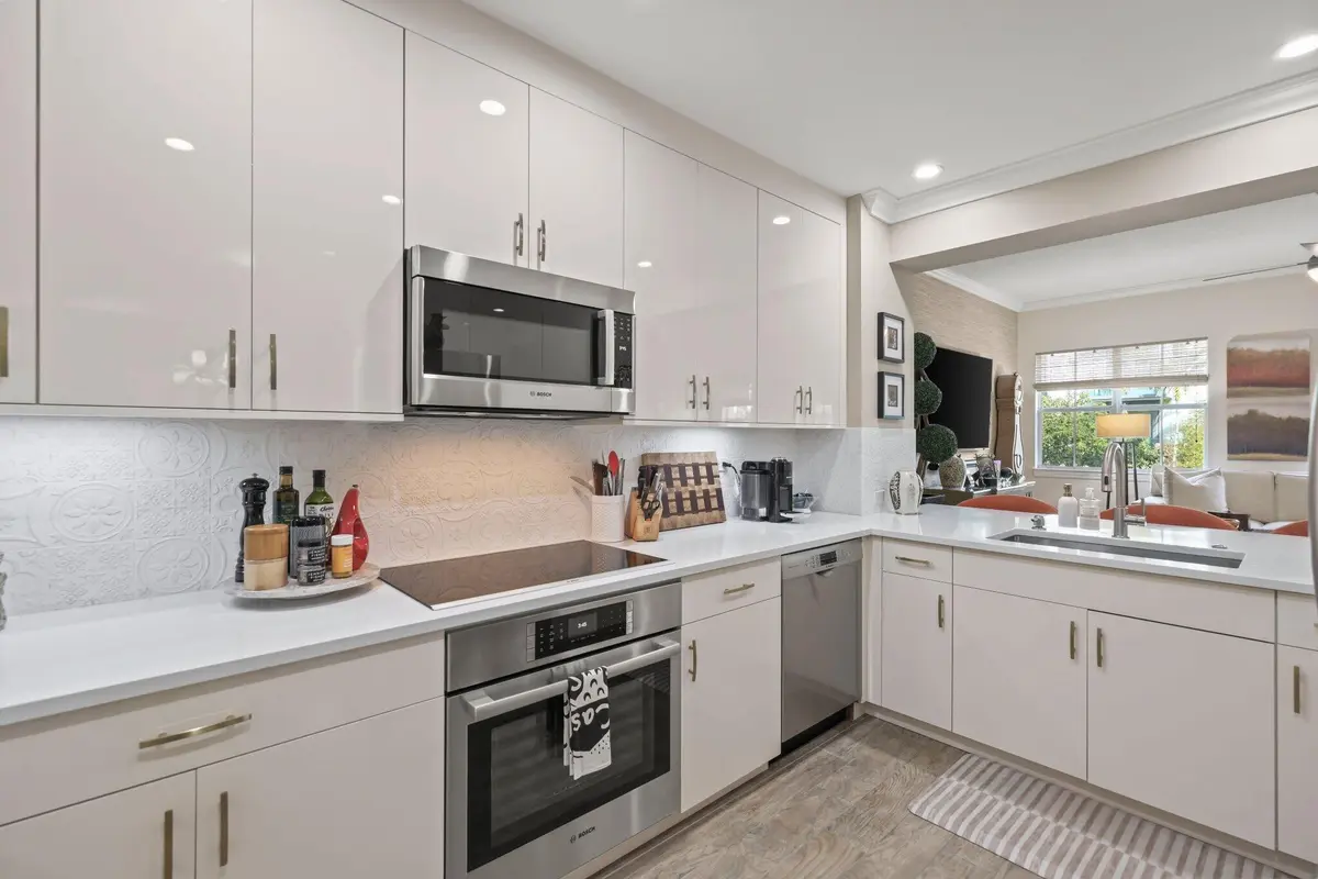 Kitchen at 200 NE 2nd Avenue 211, Delray Beach