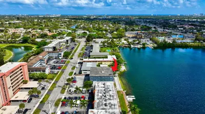 1060 Crystal Lake Drive 203, Deerfield Beach – Condominium for sale