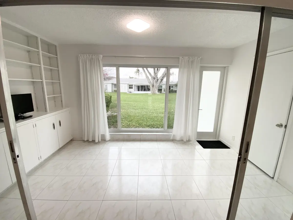 Florida Room at 1110 Cactus Terrace D, Delray Beach