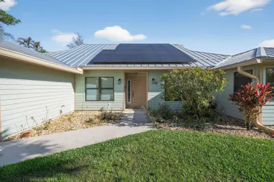 8535 SE May Terrace, Hobe Sound – Single Family Residence for sale