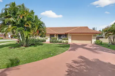 9362 Laurel Green Drive, Boynton Beach – Single Family Residence for sale