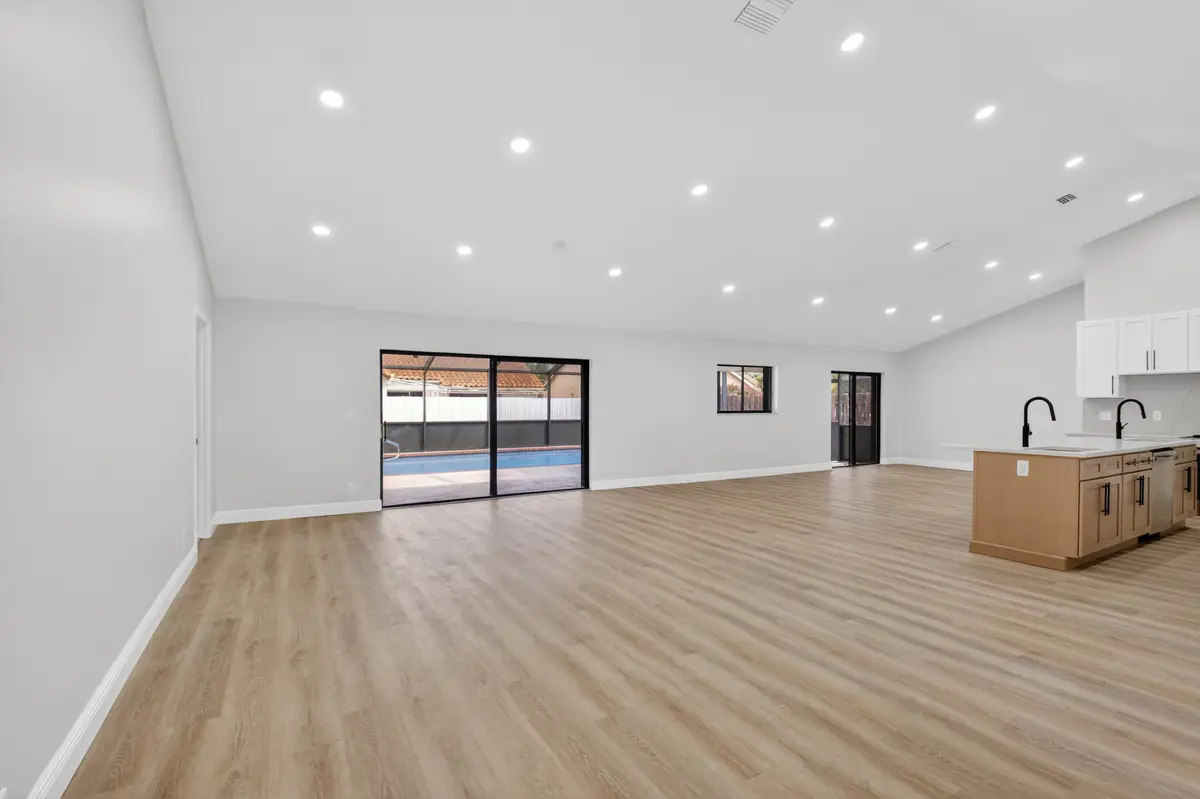 5. the great room at 9362 Laurel Green Drive, Boynton Beach