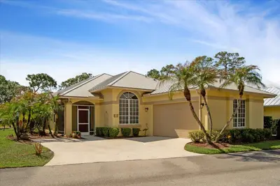 7144 Hawks View Trail, Port St. Lucie – sold
